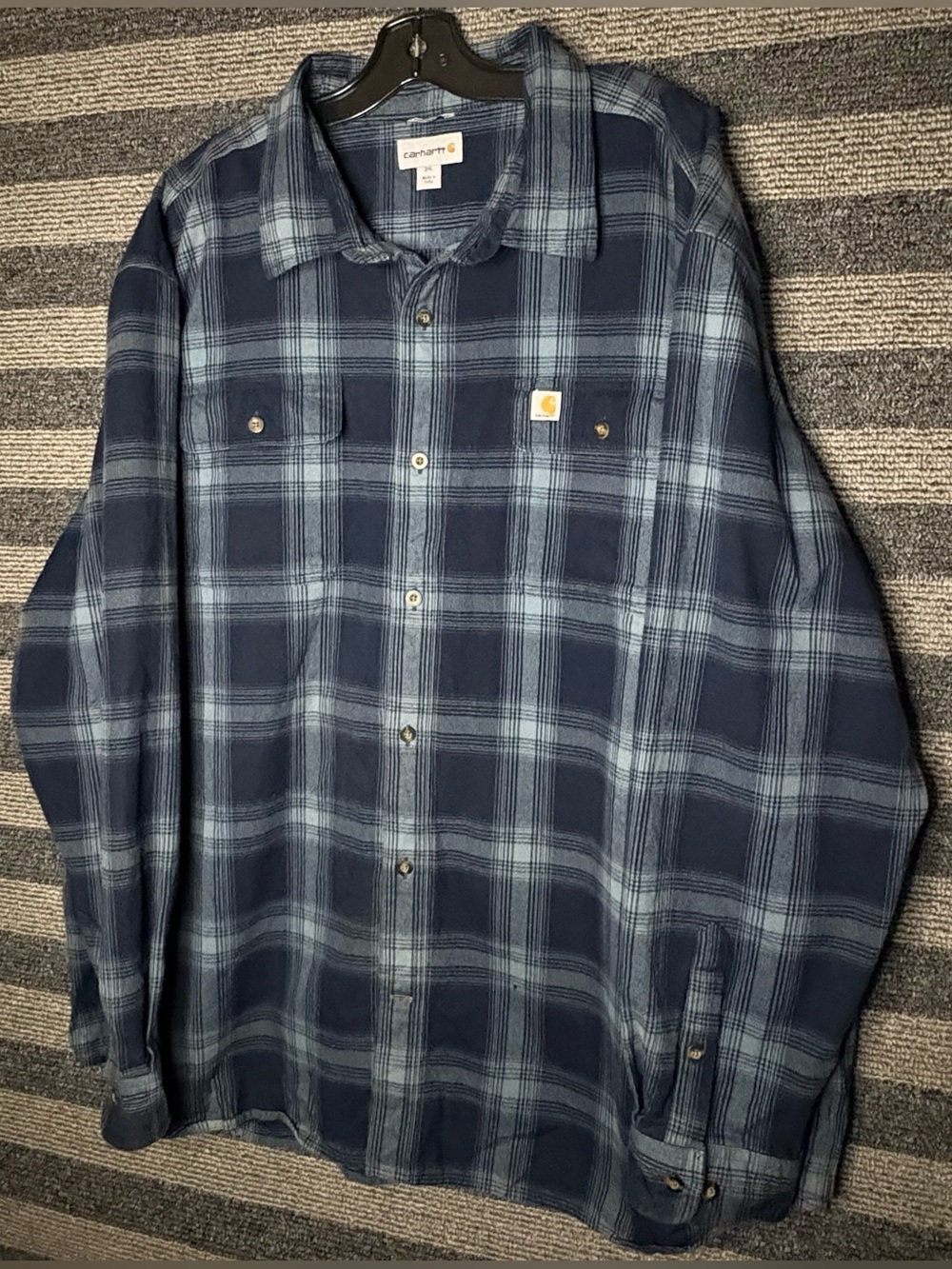 Carhartt Dark Navy and Light Blue Plaid Heavy Cotton Work Shirt Men’s 3XL EUC